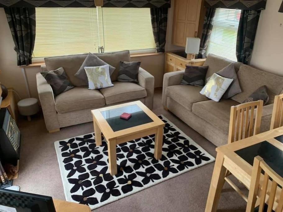 6 Berth Caravan On Sealands Site. Double Glazing Villa Ingoldmells Exterior foto