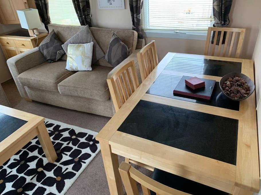 6 Berth Caravan On Sealands Site. Double Glazing Villa Ingoldmells Exterior foto